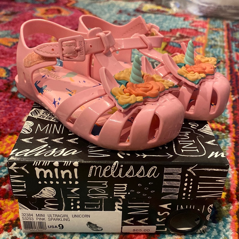 Mini Melissa unicorn sandals in size 8 barely worn .